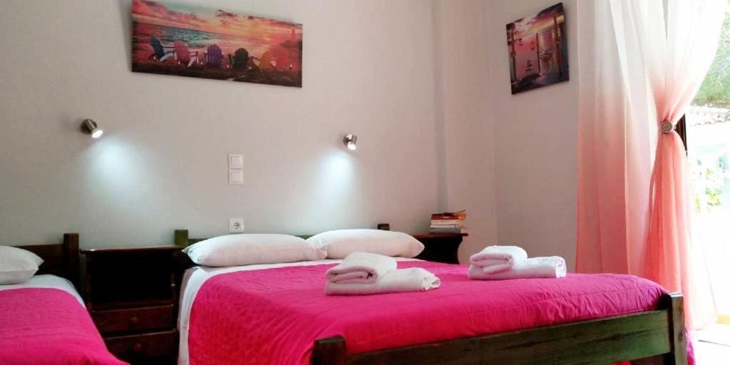 Kuris Studios & Apartments Vasilikos  Bagian luar foto