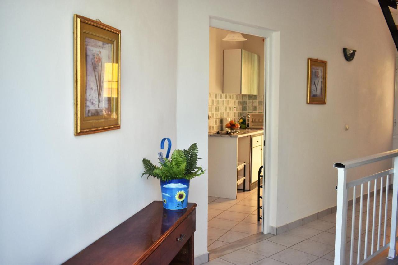 Kuris Studios & Apartments Vasilikos  Bagian luar foto