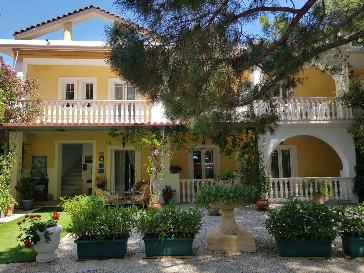 Kuris Studios & Apartments Vasilikos  Bagian luar foto