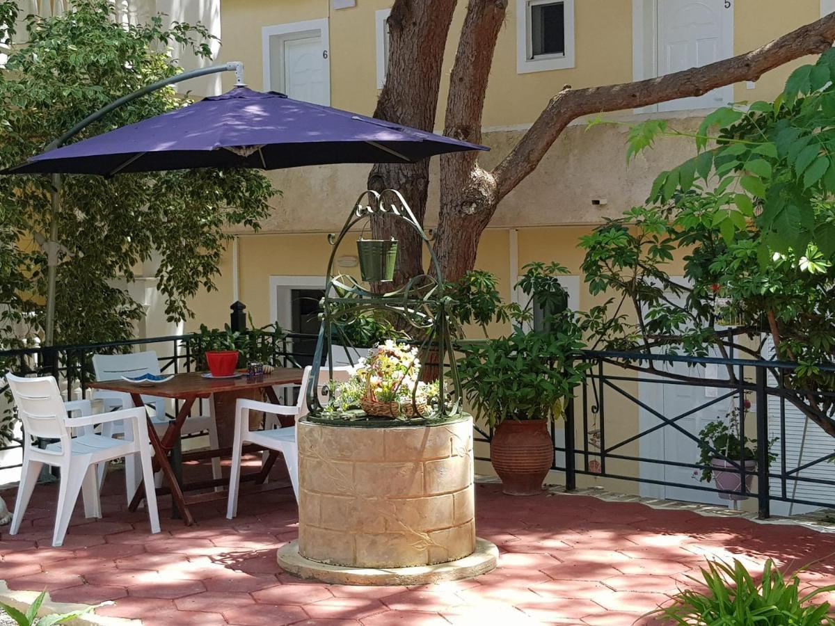 Kuris Studios & Apartments Vasilikos  Bagian luar foto